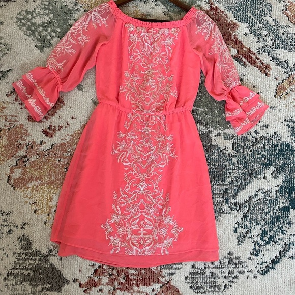 WHBM Coral Off Shoulder Embroidered Mini Chiffon Blouson Dress Ruffle XSP - Picture 3 of 9